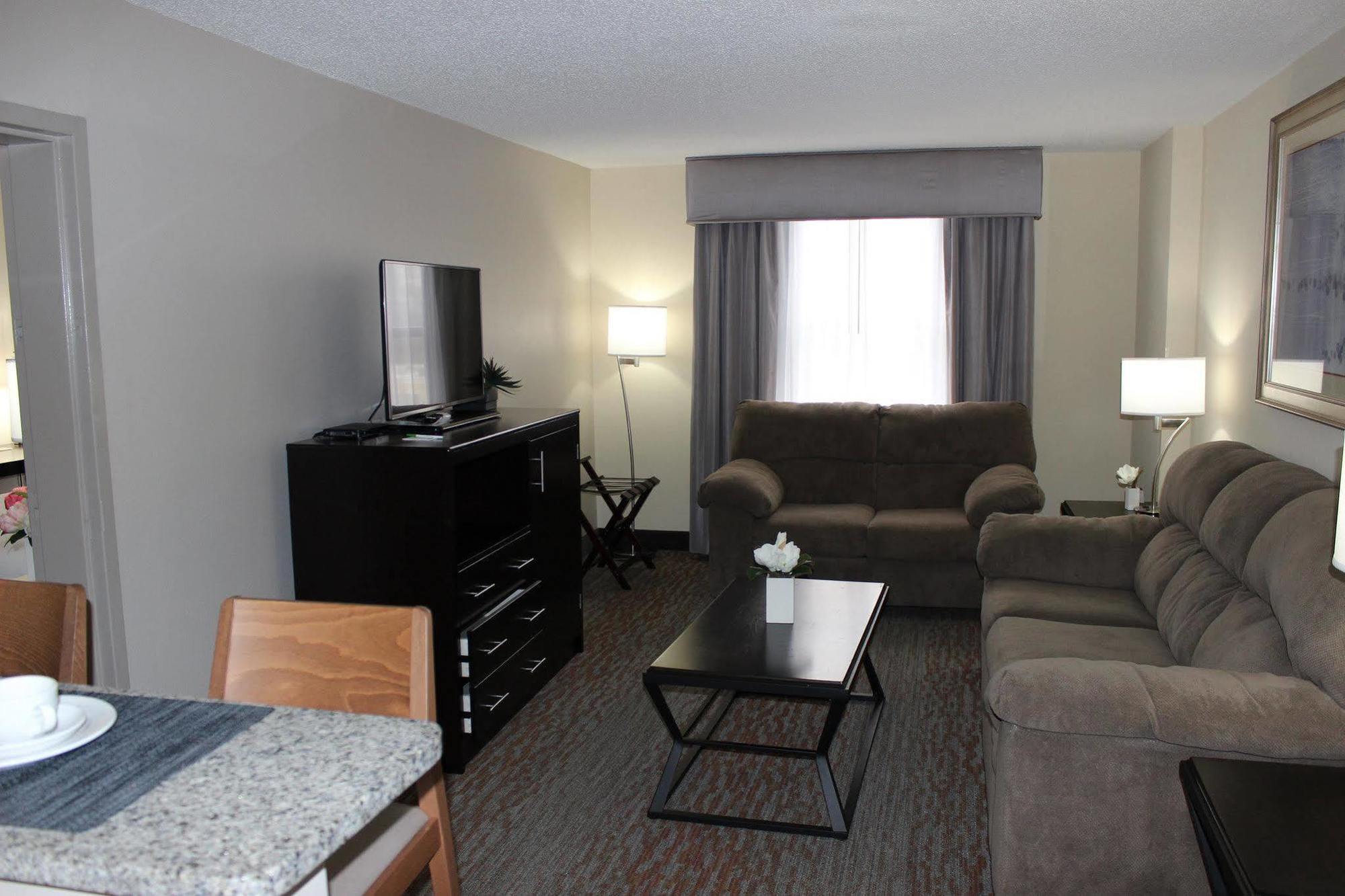Holiday Inn Hotel Atlanta-Northlake, A Full Service Hotel Такер Экстерьер фото